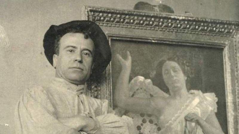  Icilio Federico Joni. Le peintre photographi&eacute; devant l&rsquo;une de ses &oelig;uvres. 